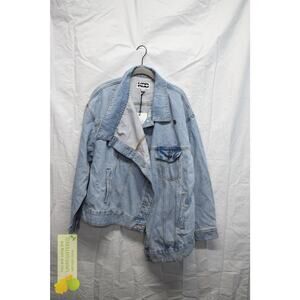 KBB by Kahlana Women's The Denim Jacket Light Wash Large